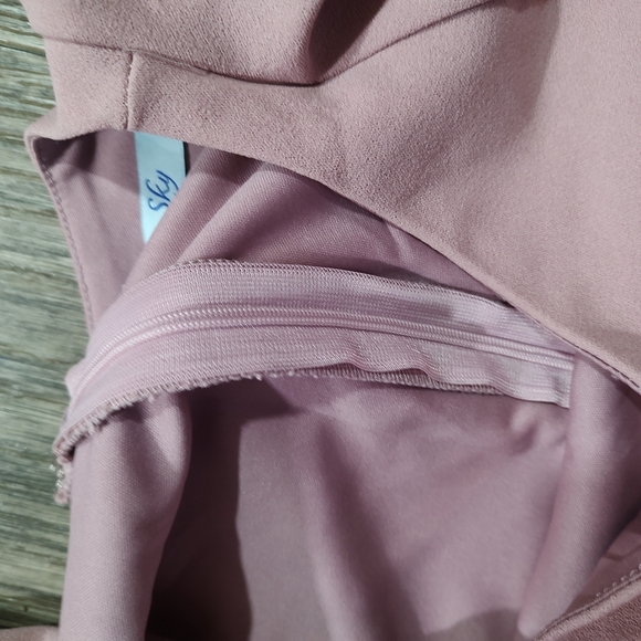 She + Sky Pink Ruffle Sleeve Romper Size L - Picture 7 of 8